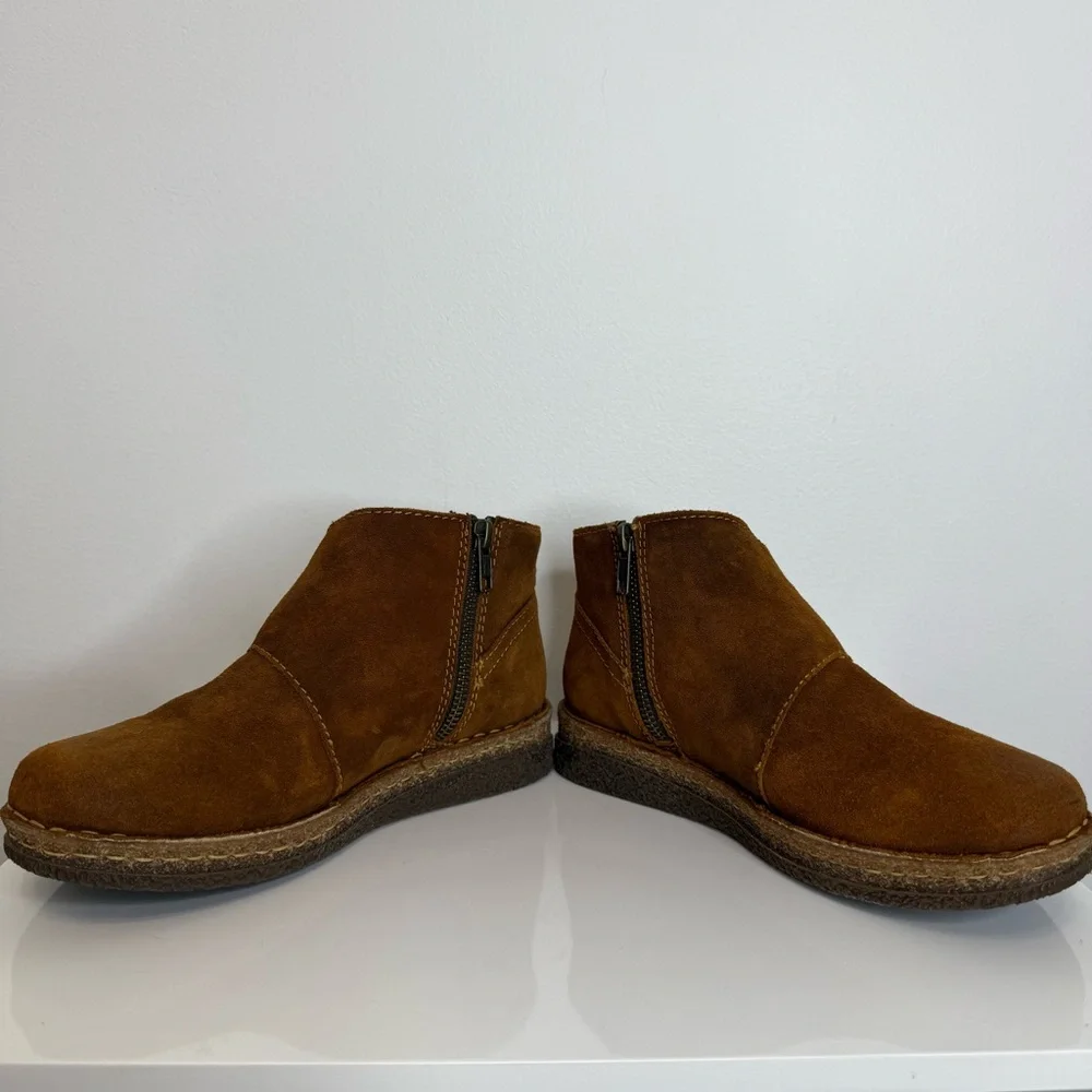 Born Tora Ankle Boot Ginger Brown Distressed Suede Leather Round Toe Women’s 6